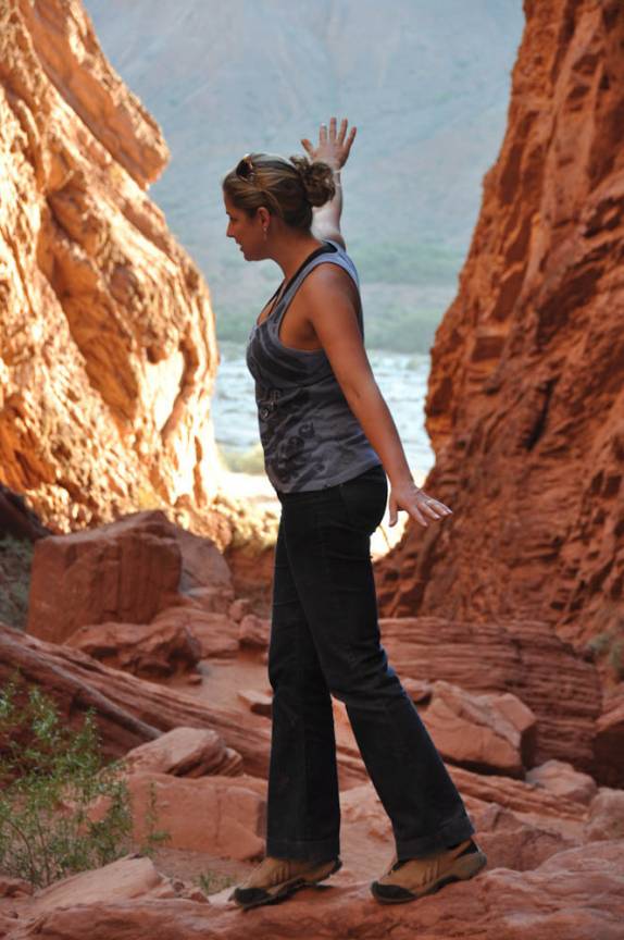 Divertindo-se na Garganta del Diablo, no Vale das Conchas, próximo à Cafayate - Argentina